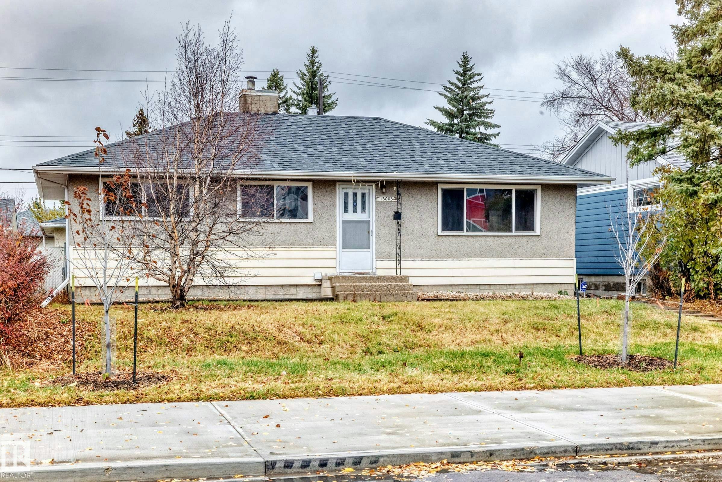 16006 87 Avenue, Edmonton, AB, T5R 4G9