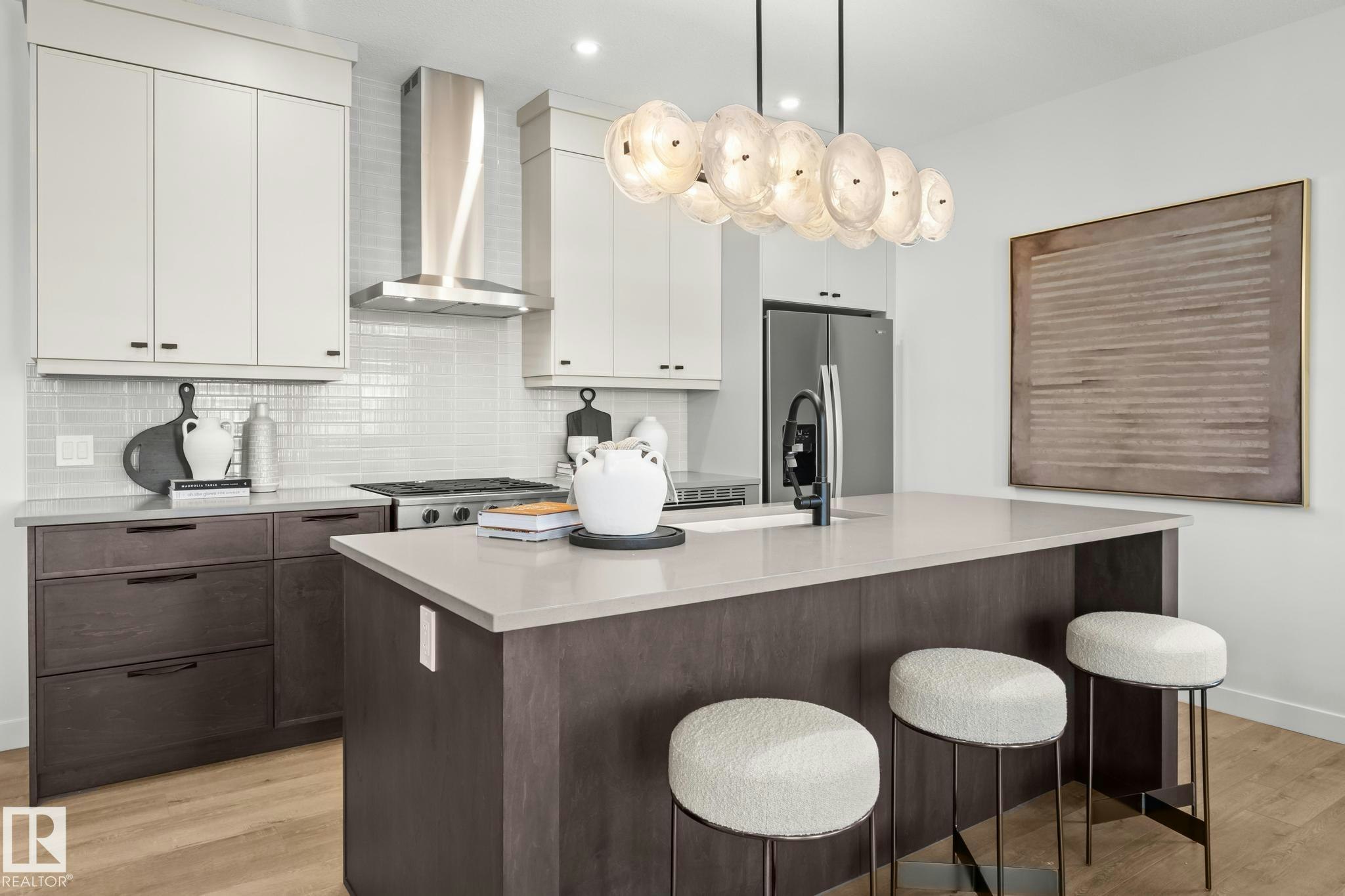 5789 Hawthorn Common, Edmonton, AB, T6X 2L5