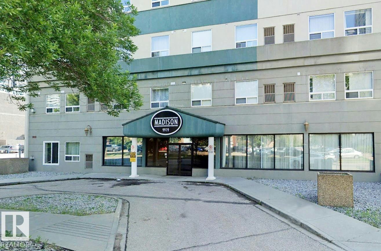207-9919 105 Street, Edmonton, AB, T5K 1B1