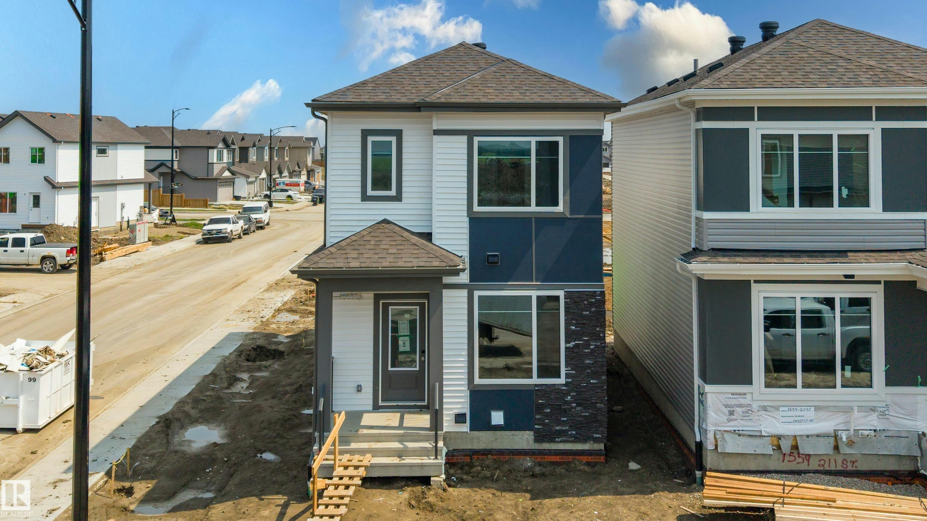 1563 211 Street, Edmonton, AB, T6M 3P1