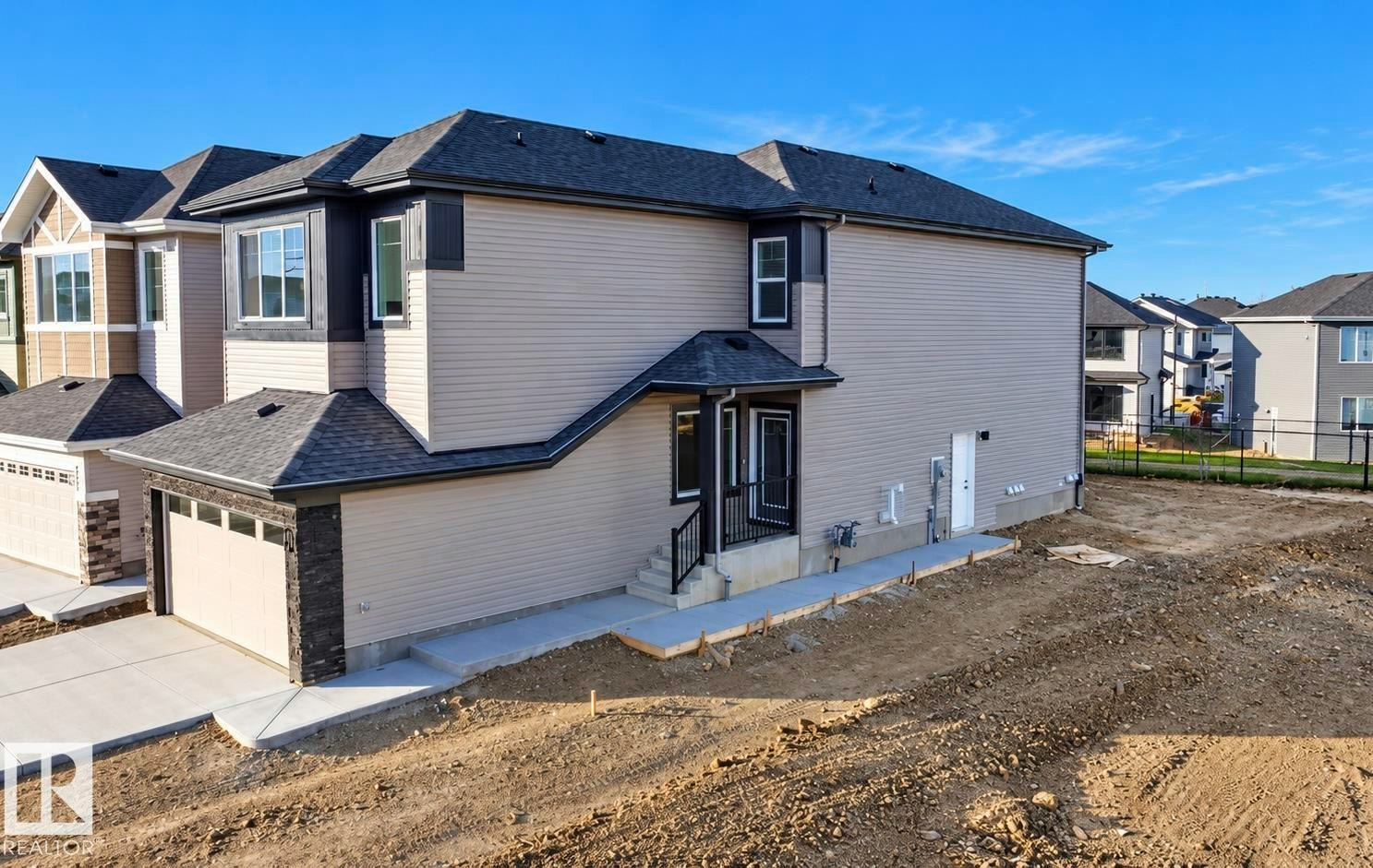 908 17 Ave, Edmonton, AB, T6T 2X8