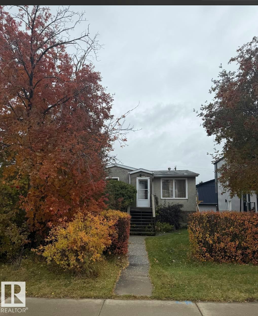 10833 152 Street, Edmonton, AB, T5P 1Z4