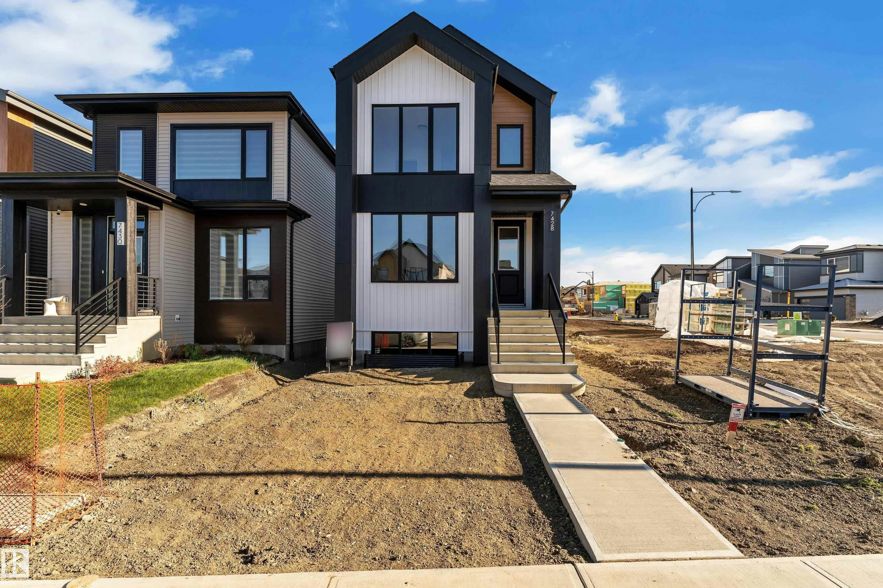 7428 Klapstein Crescent, Edmonton, AB, T6W 5N7