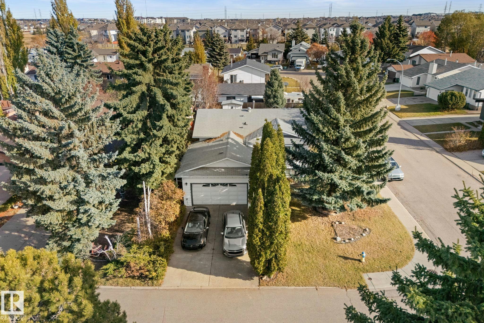 3508 20 Av, Edmonton, AB, T6L 3E1