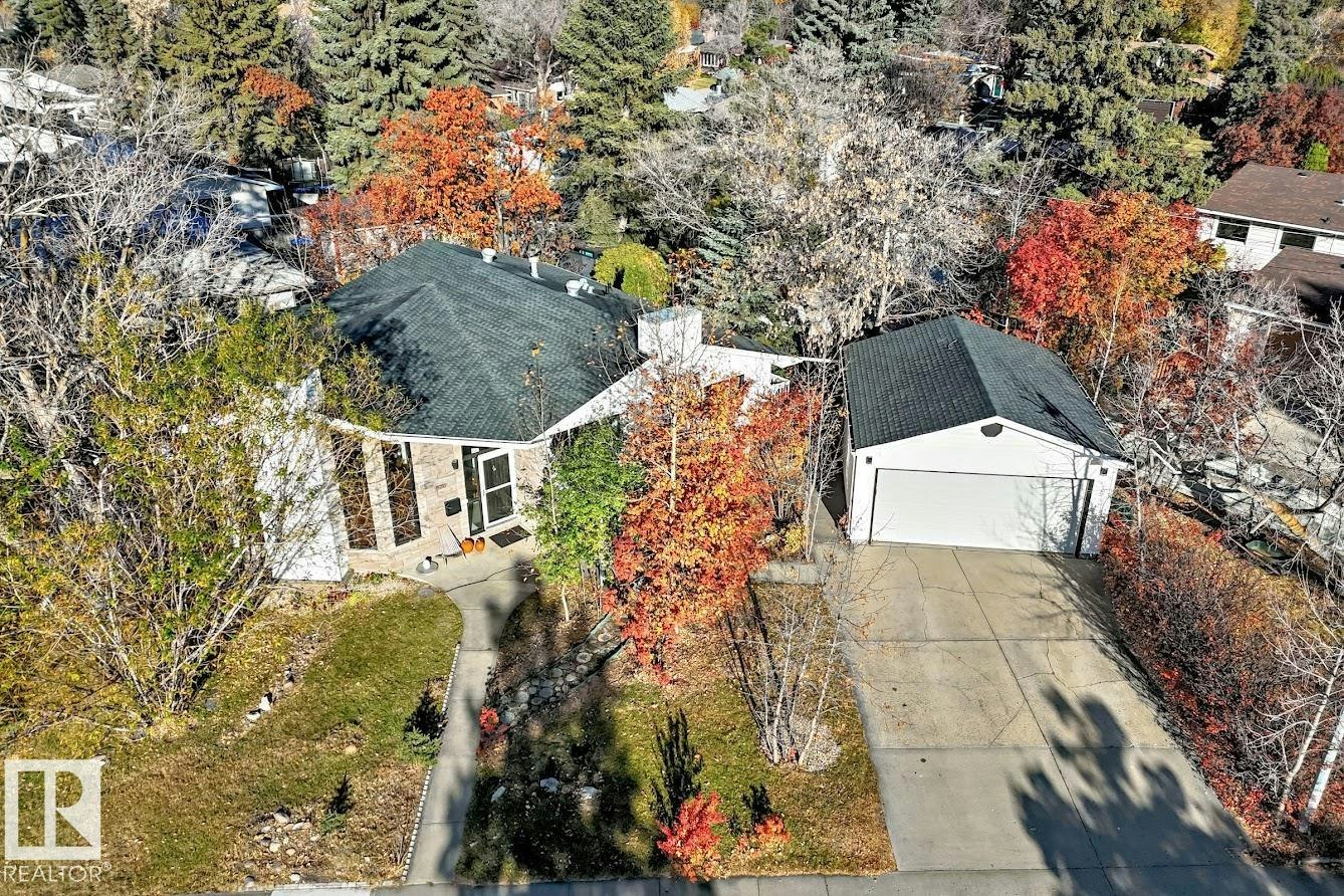 15210 79a Avenue, Edmonton, AB, T5R 3H4
