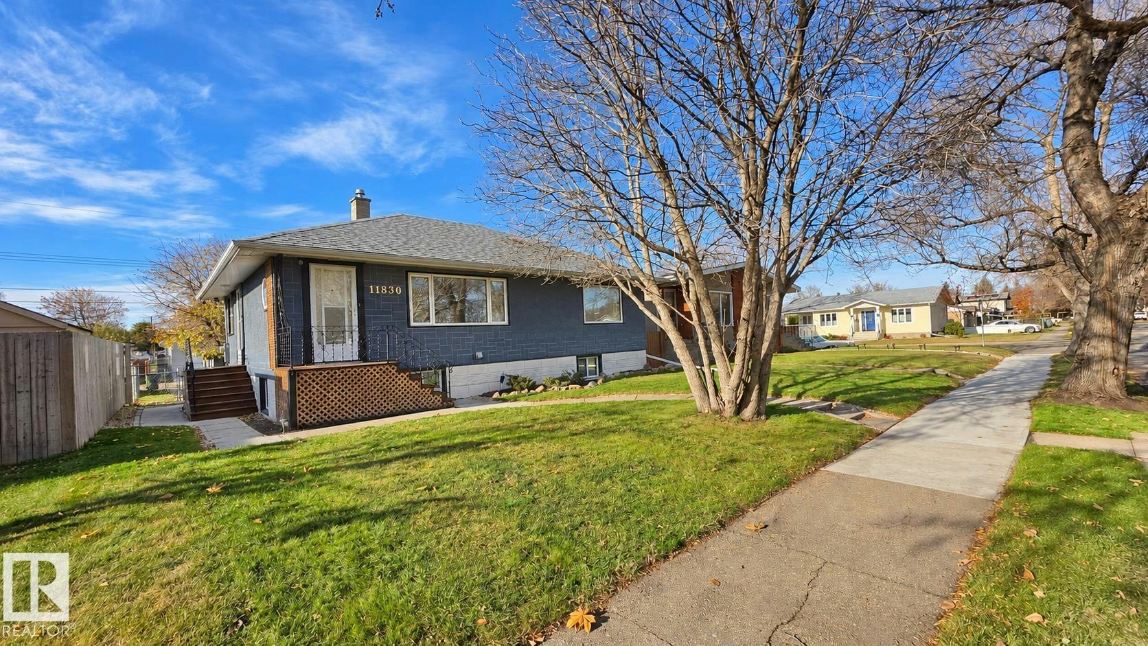 11830 42 Street, Edmonton, AB, T5W 2N4