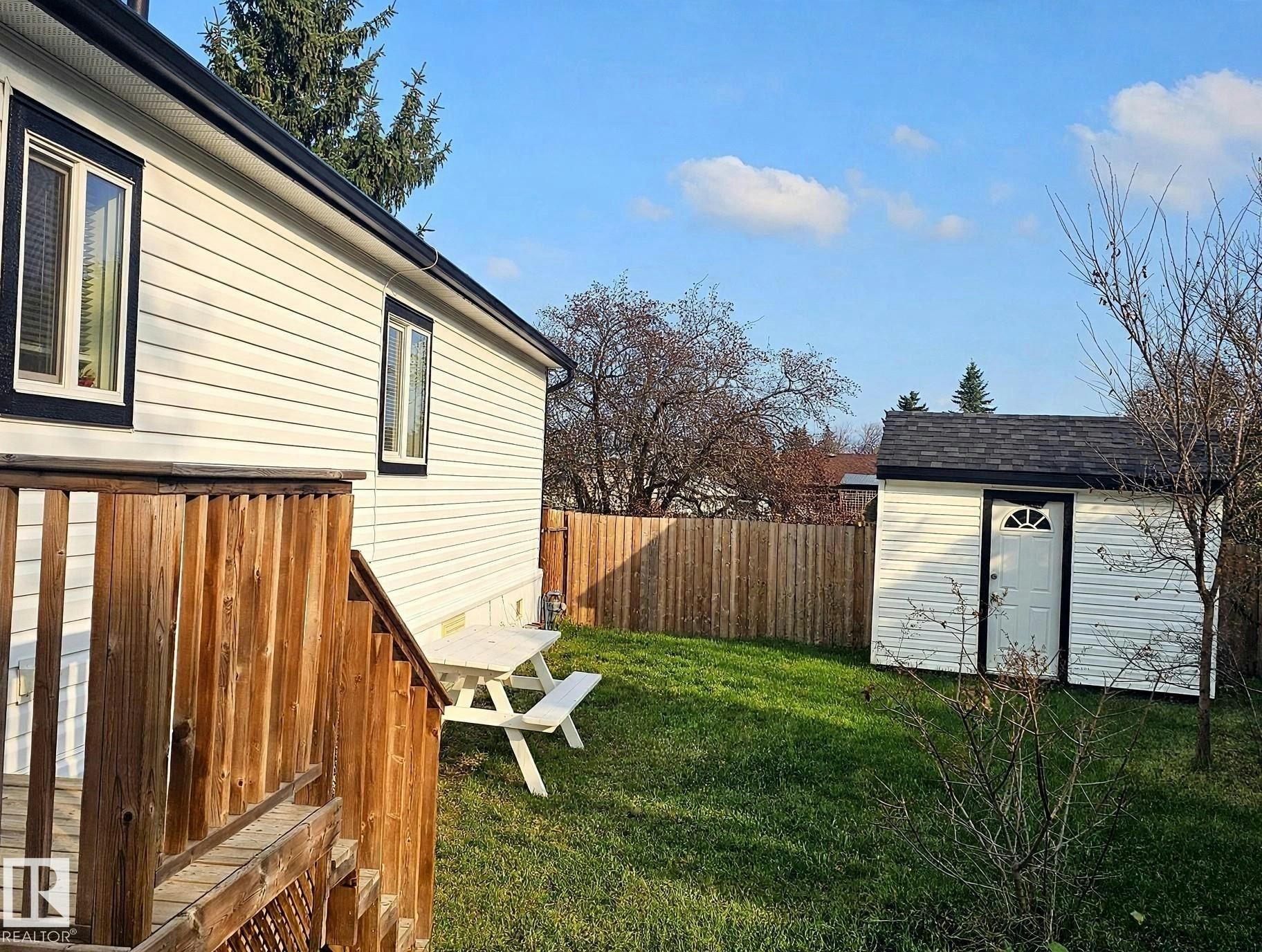 8-12604 153 Avenue NW - 2