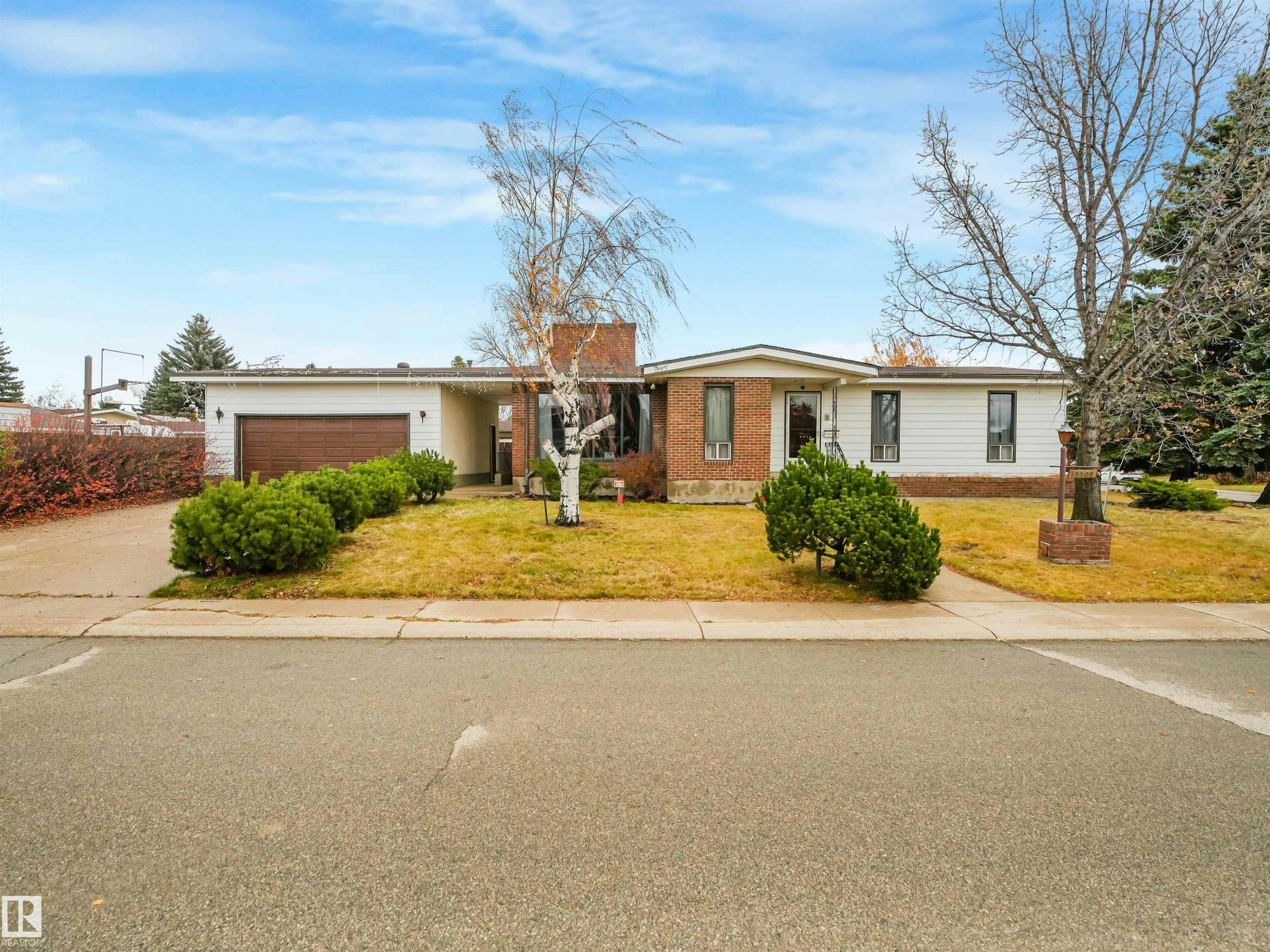 15103 92 Street, Edmonton, AB, T5E 5V1