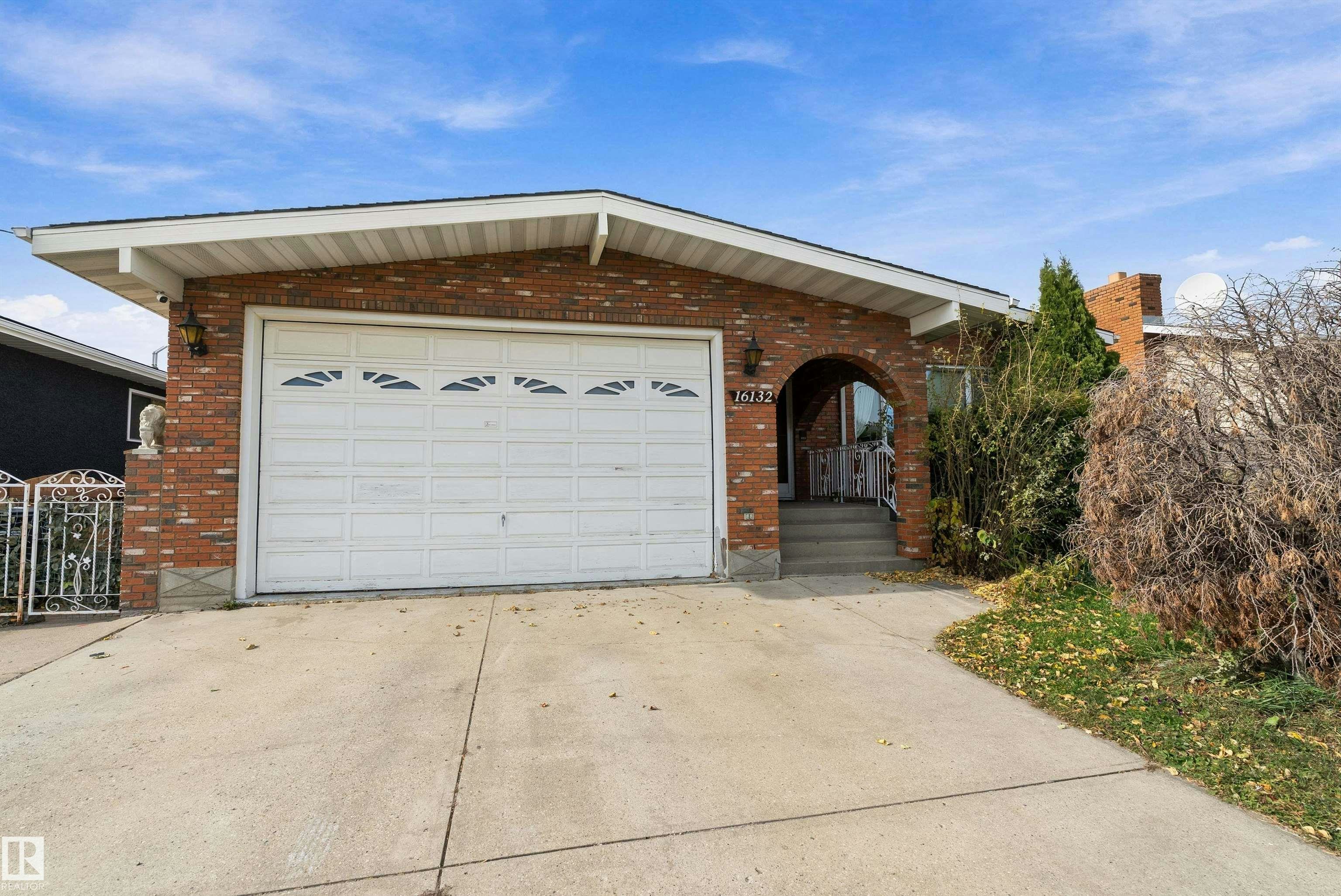 16132 98 Street, Edmonton, AB, T5X 4Y7