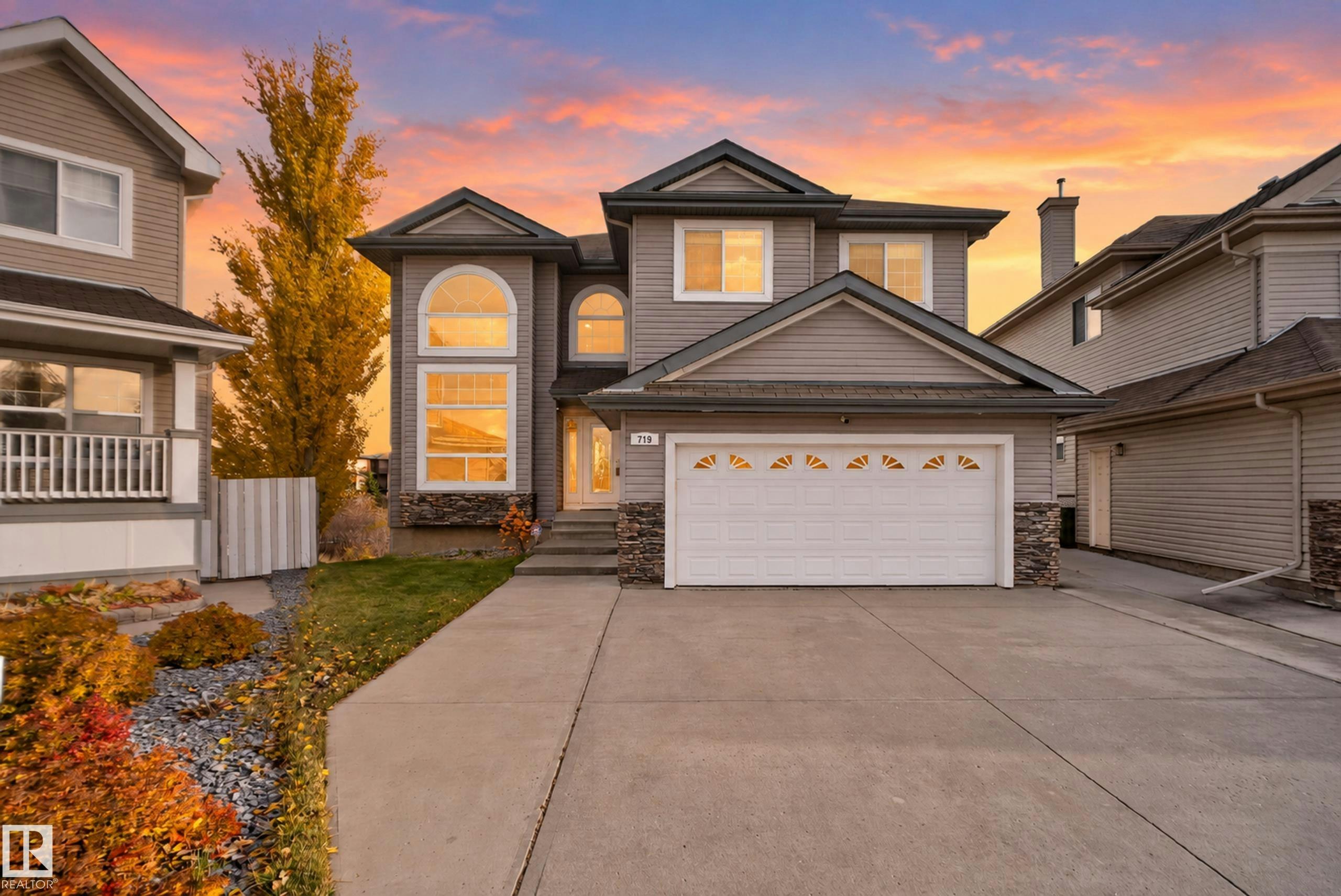 719 Wildwood Point(e), Edmonton, AB, T6T 0B2