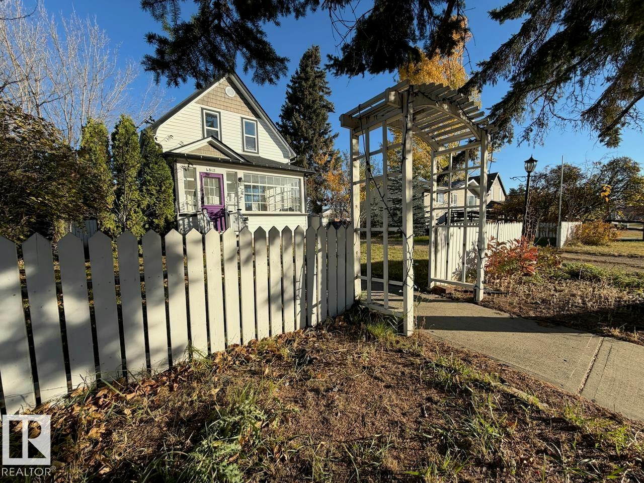 4812 56 Avenue, Wetaskiwin, AB, T9A 1B2