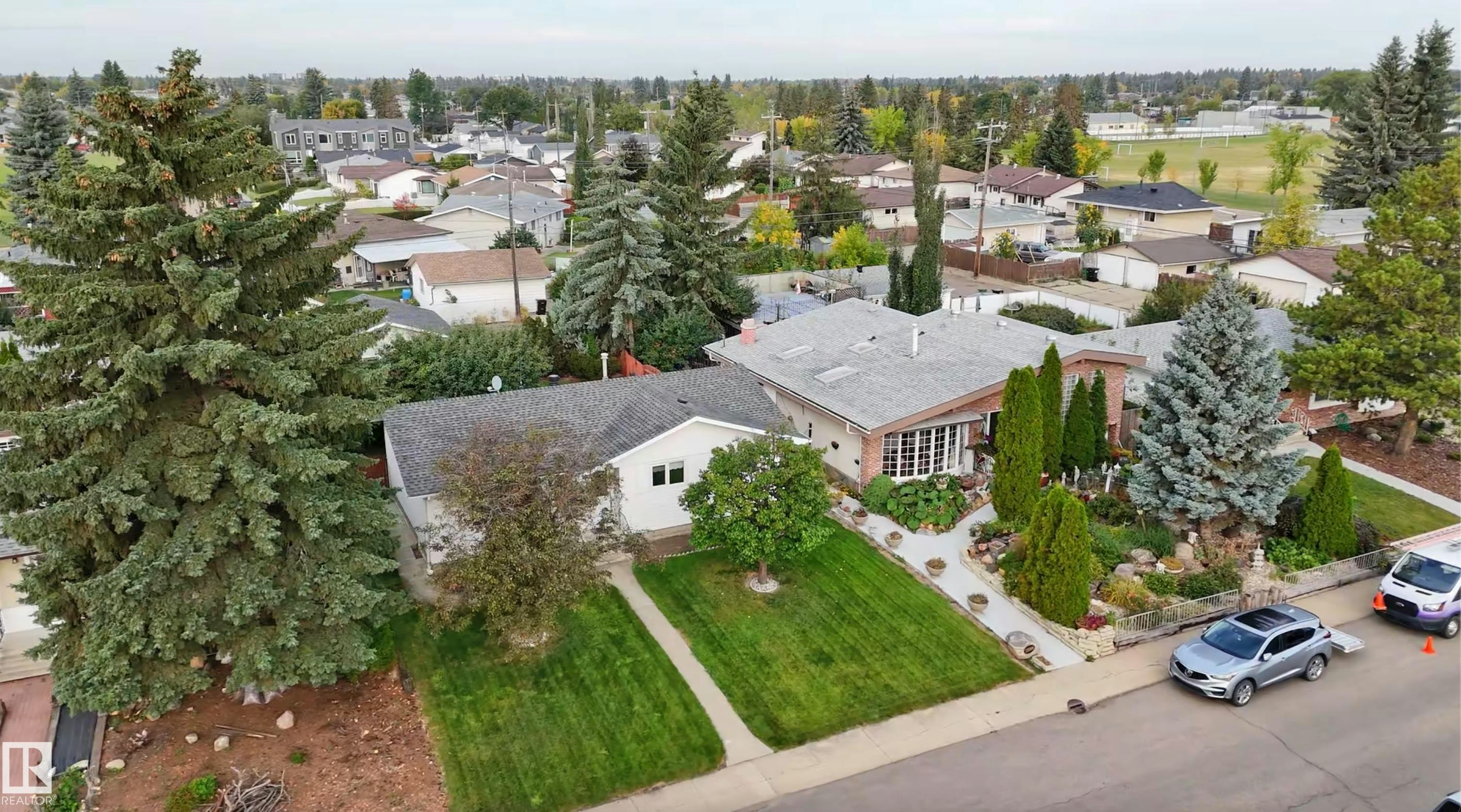 13304 73 Street, Edmonton, AB, T5C 0T8