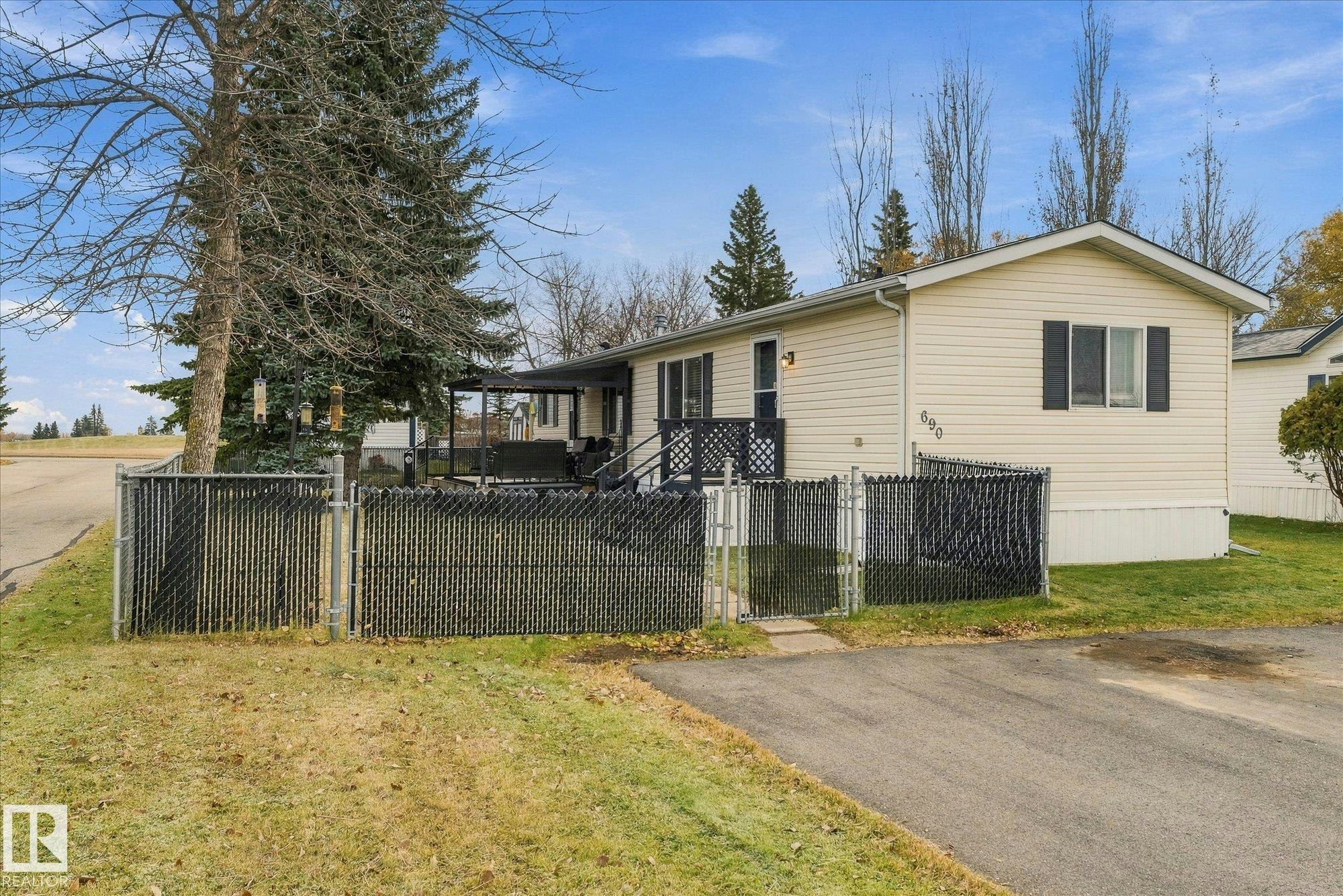690 53222 Rge Rd 272, Rural Parkland County, AB, T7X 3P8
