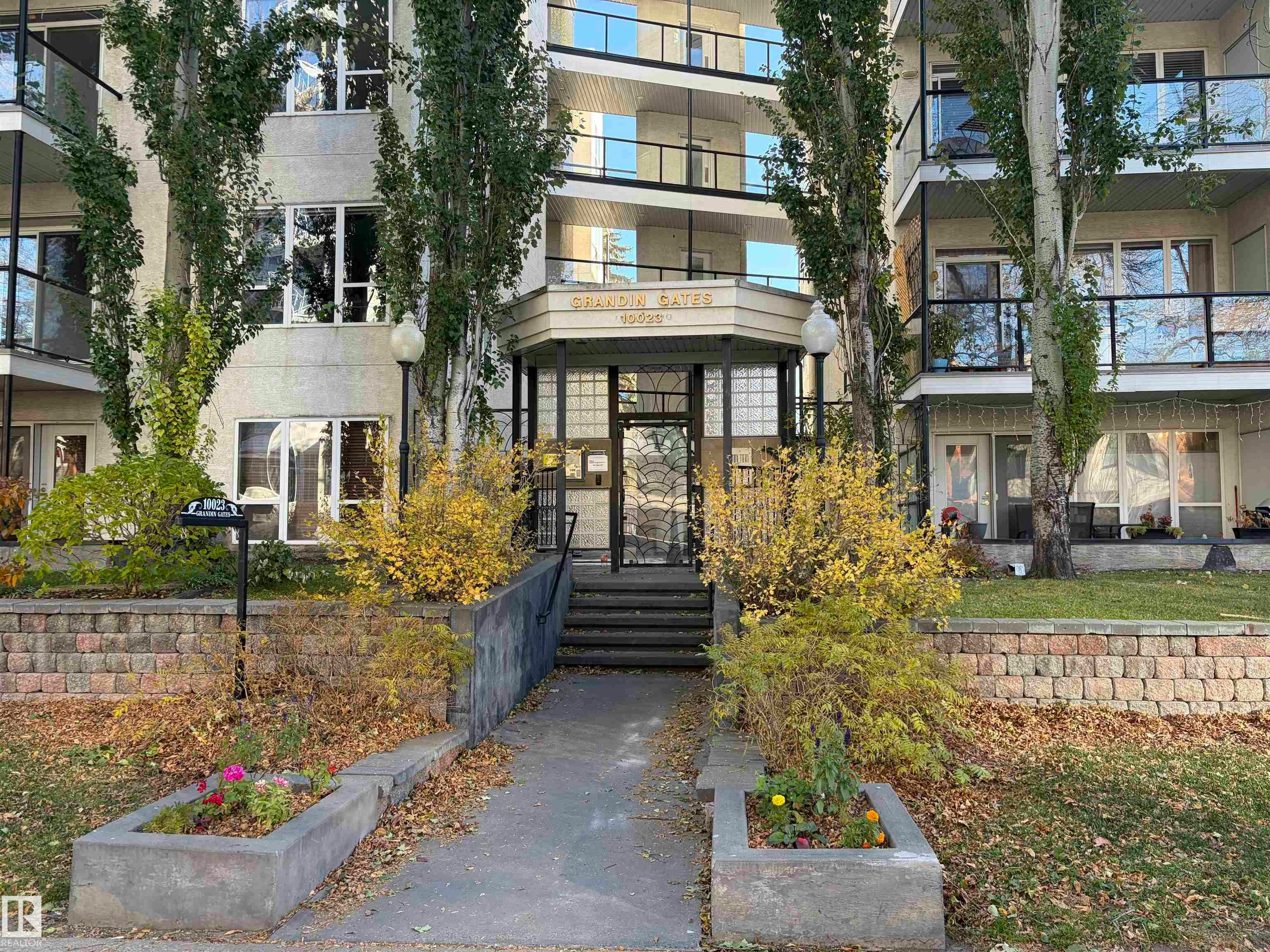 434-10023 110 Street, Edmonton, AB, T5K 1J5