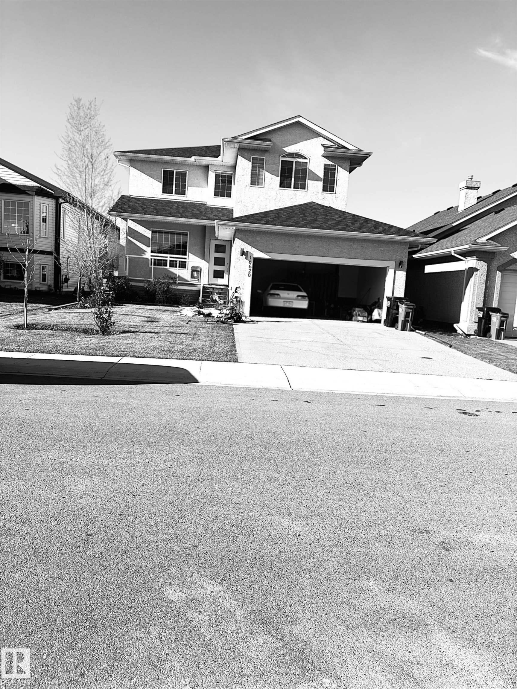 16620 79 Street, Edmonton, AB, T5Z 3V9
