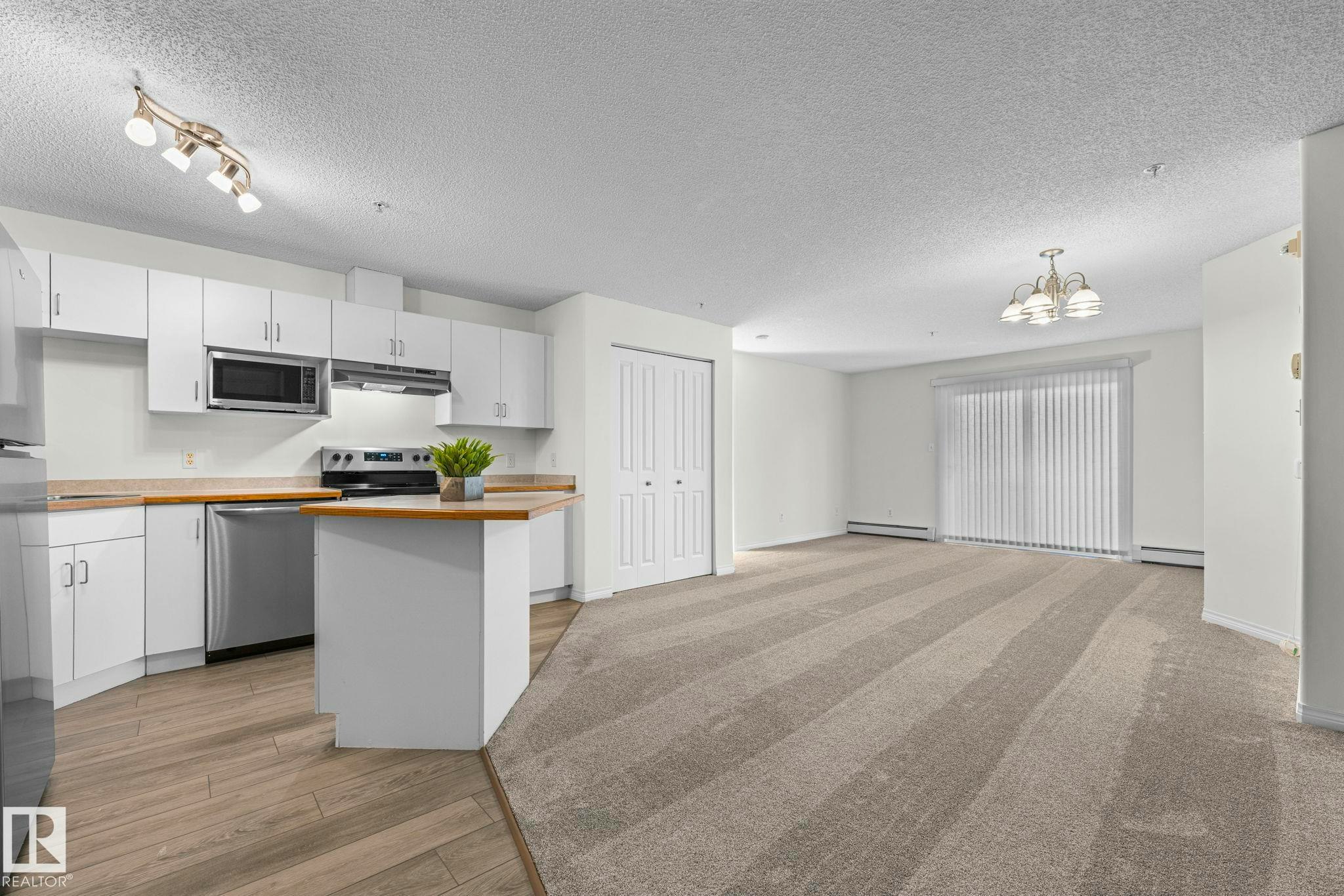 211-11325 83 Street, Edmonton, AB, T5B 4W5