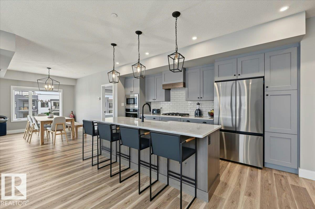 426-7463 May Common NW, Edmonton, AB, T6R 0X1