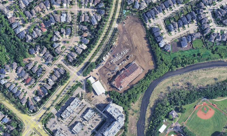 230 Bellerose Drive