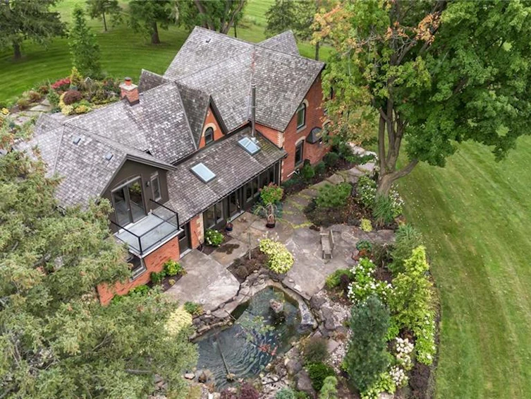 1399 Safari Road, Hamilton, ON, L8B 1S6