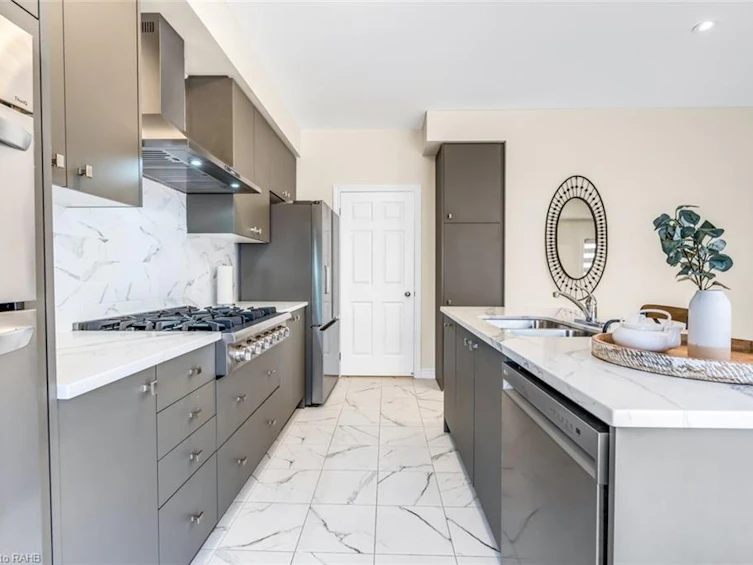 3916 Koenig Road, Burlington, ON, L7M 0Z5 - 14