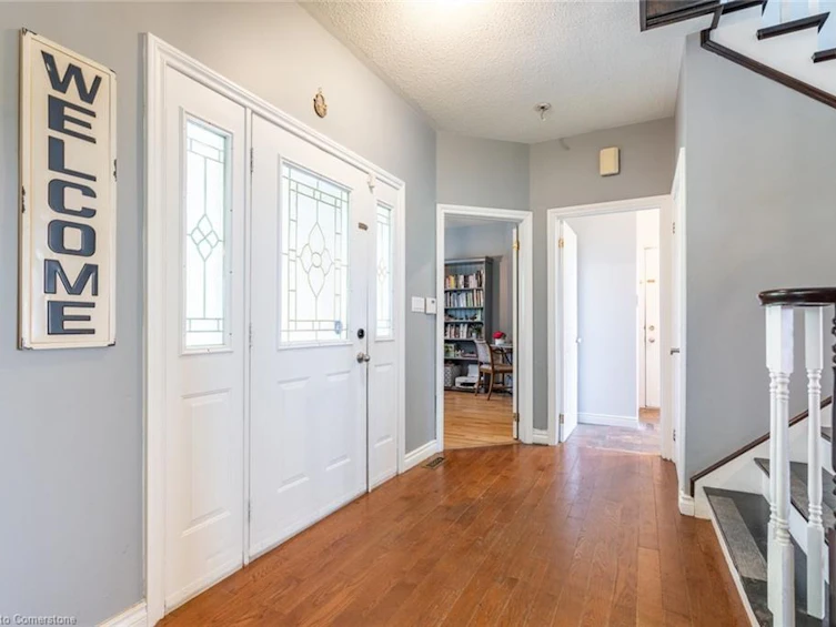 692 Concession 5 Road W, Hamilton, ON, L8B 1L6 - 3