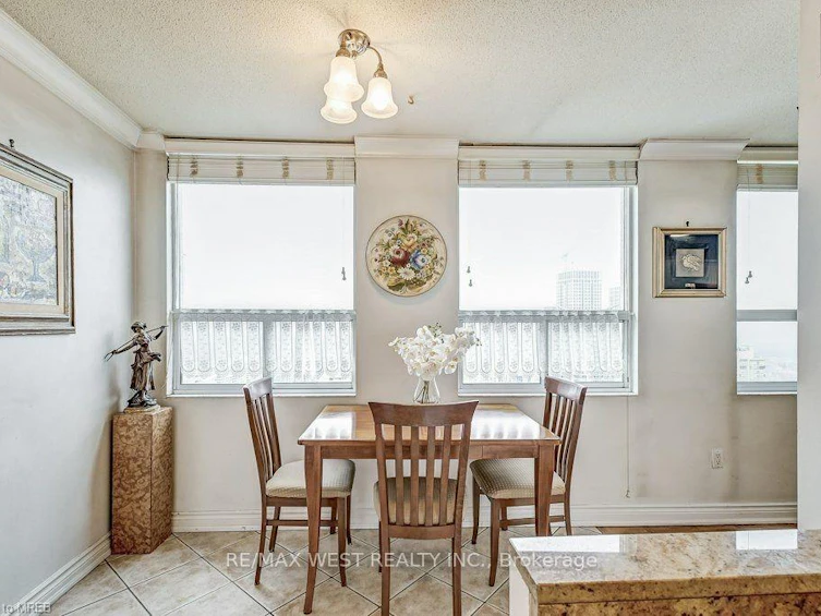 PH5-3650 Kaneff Crescent, Mississauga, ON, L5A 4A1 - 13
