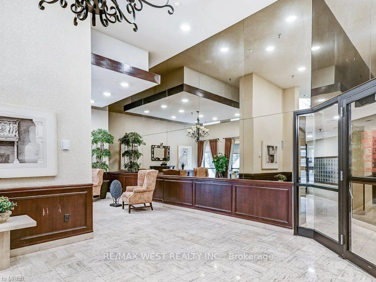 PH5-3650 Kaneff Crescent, Mississauga, ON, L5A 4A1 - 5