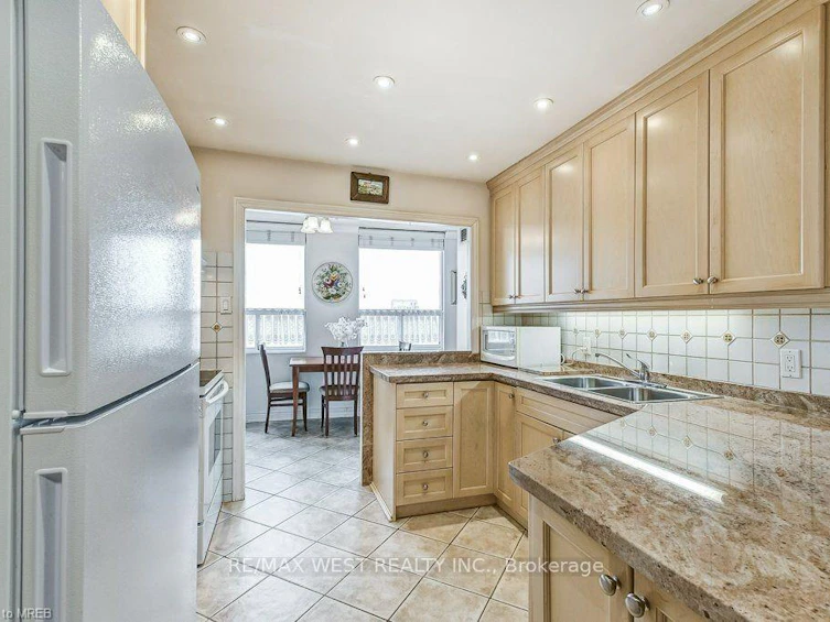 PH5-3650 Kaneff Crescent, Mississauga, ON, L5A 4A1 - 10