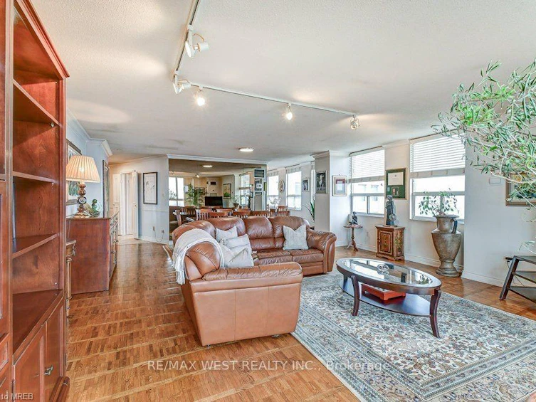 PH5-3650 Kaneff Crescent, Mississauga, ON, L5A 4A1 - 21