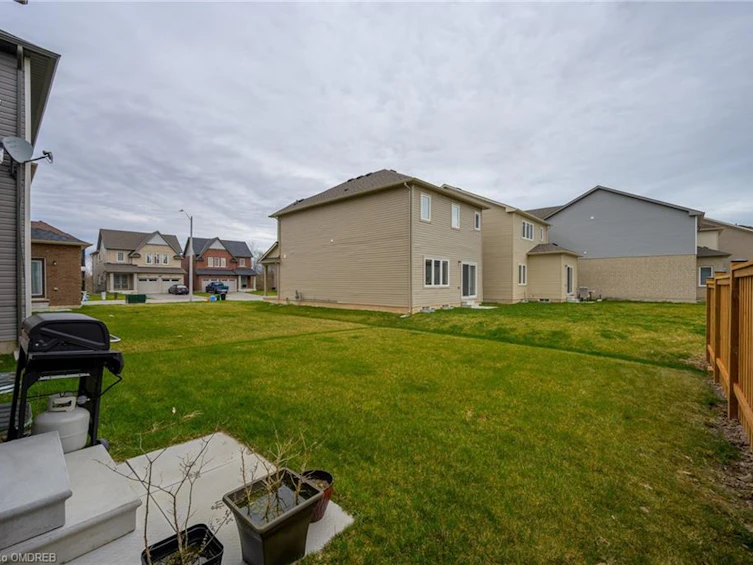37 Cottonwood Crescent, Welland, ON, L3B 0J4 - 31