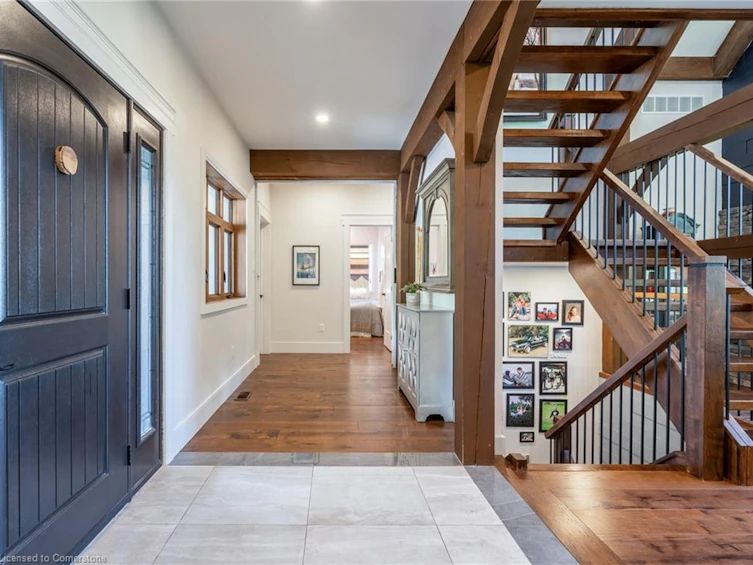 5565 Guelph Line, Burlington, ON, L7P 0A5 - 5