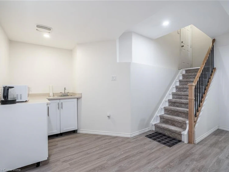 15 Pinecreek Road, Hamilton, ON, L8B 0H1 - 27