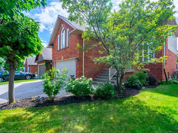 15 Pinecreek Road, Hamilton, ON, L8B 0H1 - 2