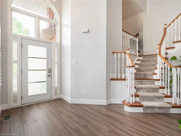 15 Pinecreek Road, Hamilton, ON, L8B 0H1 - 4