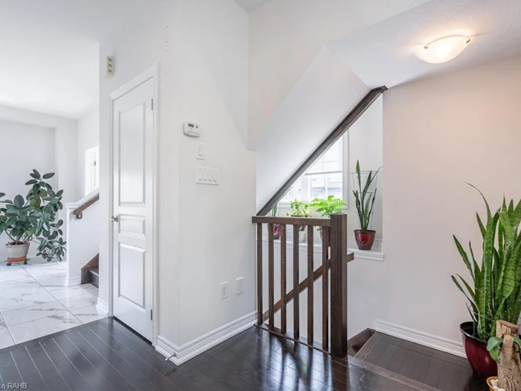 11-257 Parkside Drive, Hamilton, ON, L8B 0W5 - 7