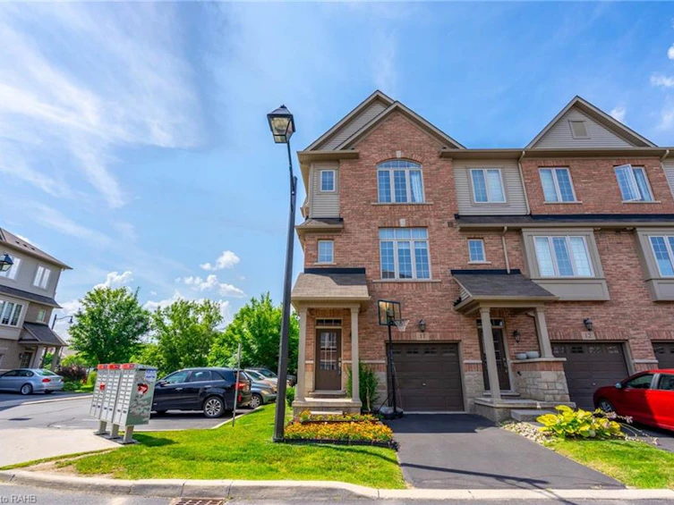 11-257 Parkside Drive, Hamilton, ON, L8B 0W5