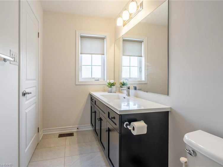 11-257 Parkside Drive, Hamilton, ON, L8B 0W5 - 24