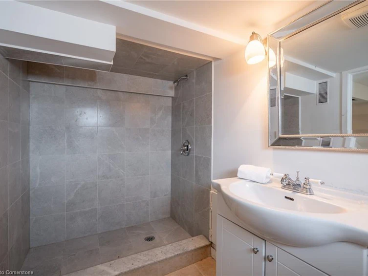 56 Cambridge Avenue, Hamilton, ON, L8H 1T6 - 30