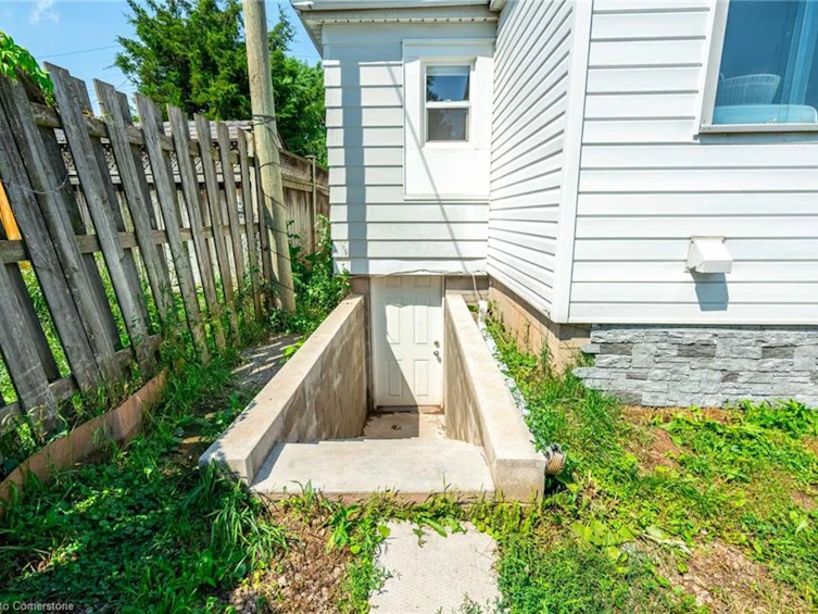 56 Cambridge Avenue, Hamilton, ON, L8H 1T6 - 31