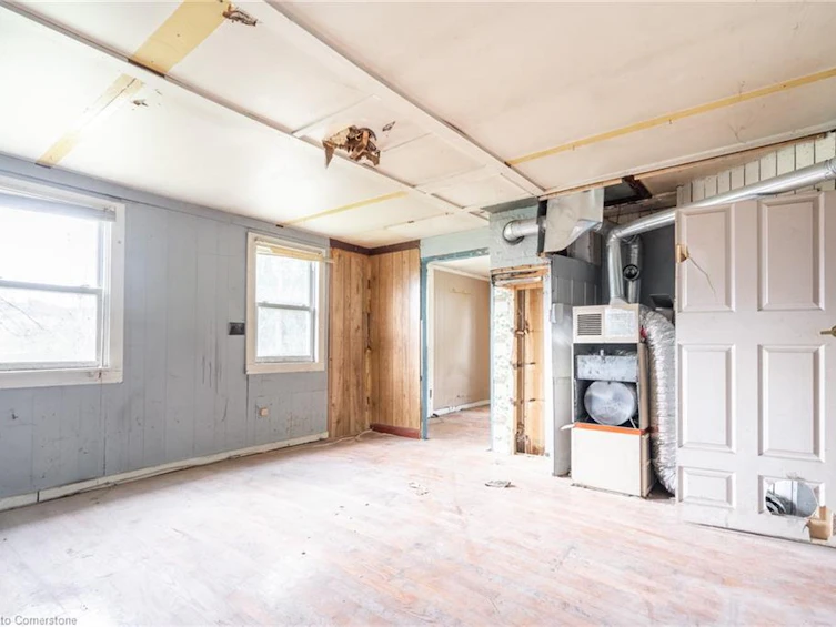 7203 Canborough Road, West Lincoln, ON, N1A 2W1 - 8