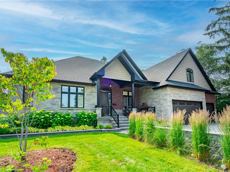 374 Woodworth Drive W, Hamilton, ON, L9G 2N3 - 3