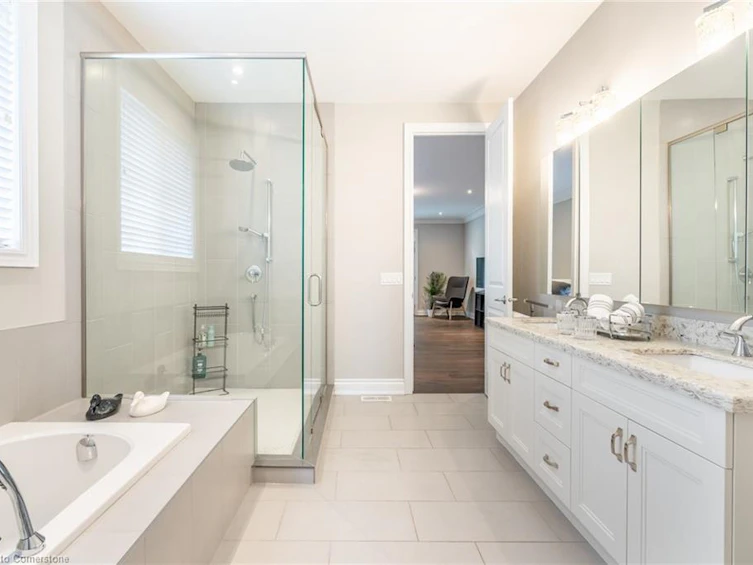 374 Woodworth Drive W, Hamilton, ON, L9G 2N3 - 24