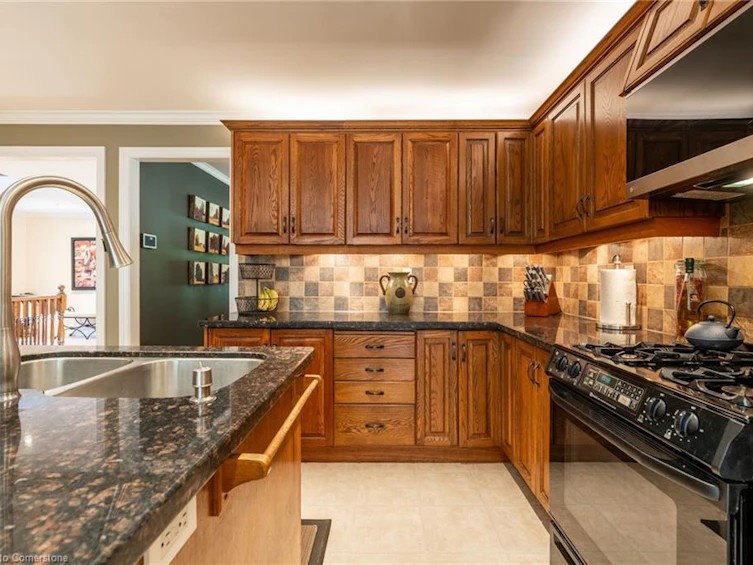 47 Woodend Drive, Hamilton, ON, L0R 1H2 - 11