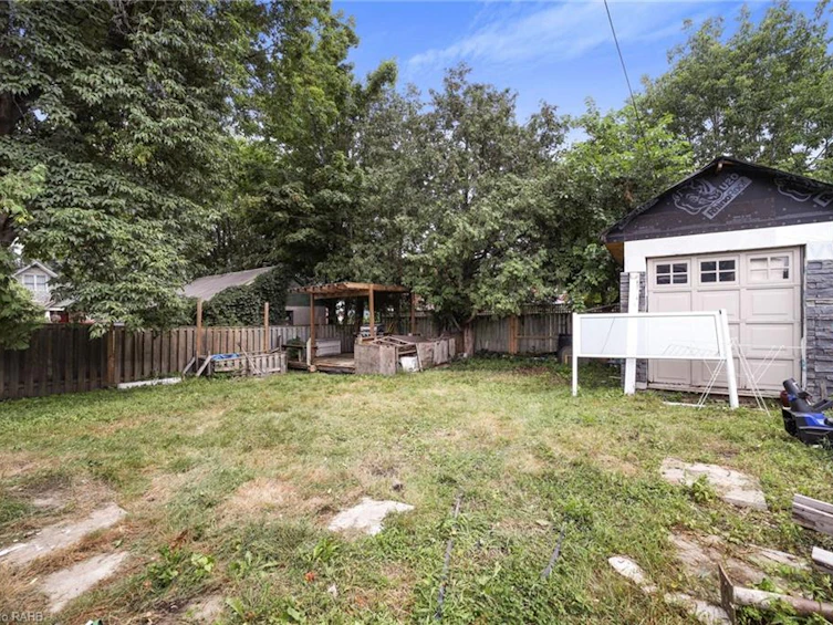 193 Celina Street, Oshawa, ON, L1H 4N7 - 23