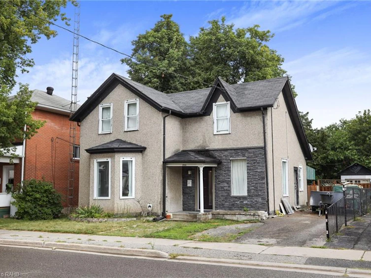 193 Celina Street, Oshawa, ON, L1H 4N7