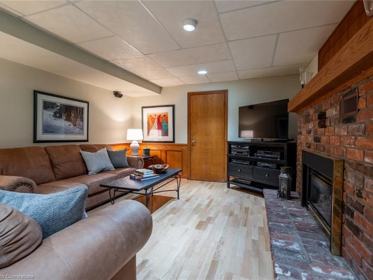 243 Wilson Street W, Hamilton, ON, L9G 3N4 - 26