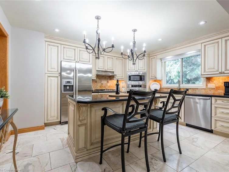 243 Wilson Street W, Hamilton, ON, L9G 3N4 - 7