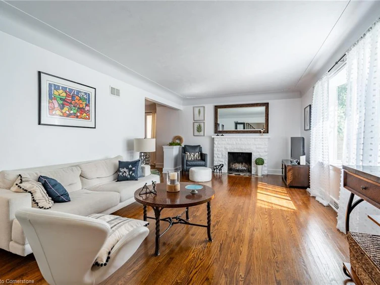 60 Inverness Avenue W, Hamilton, ON, L9C 1A4 - 6