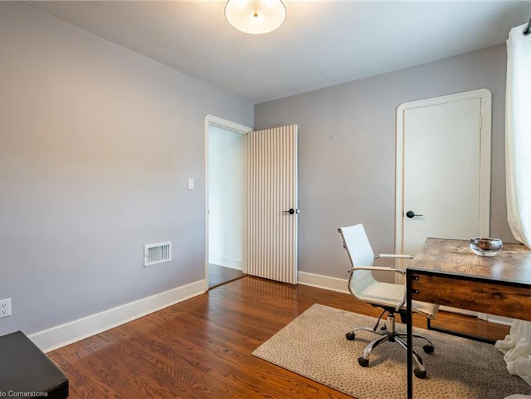 60 Inverness Avenue W, Hamilton, ON, L9C 1A4 - 30