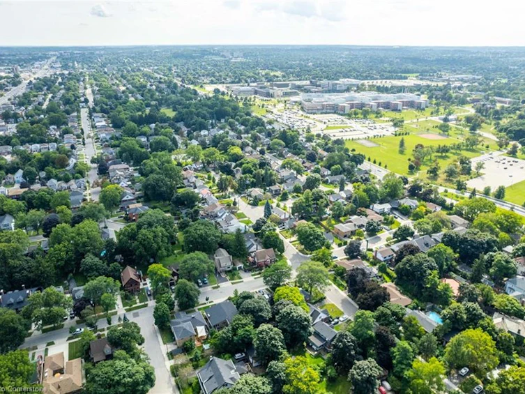 60 Inverness Avenue W, Hamilton, ON, L9C 1A4 - 41